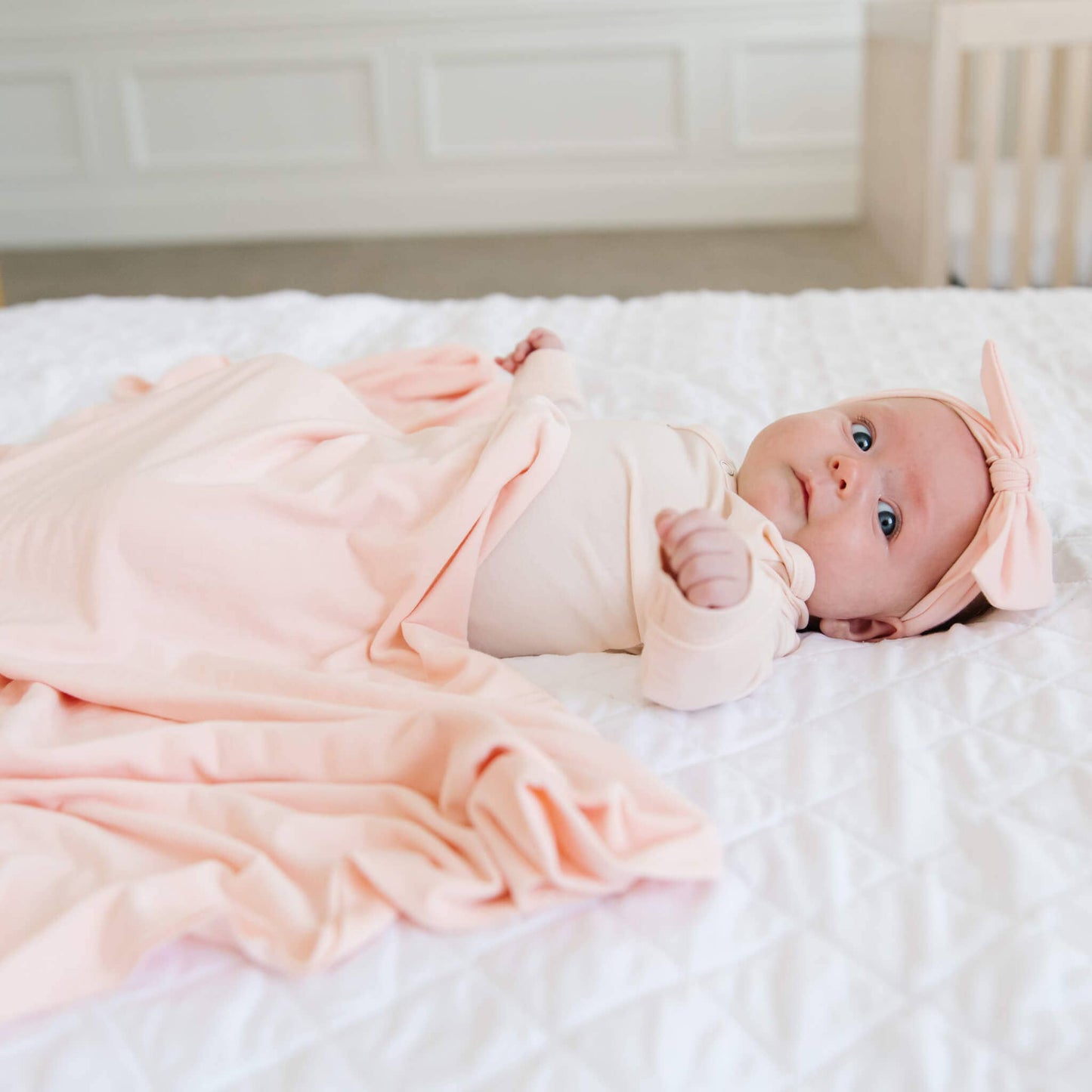 COPPER PEARL NEWBORN KNOTTED GOWN - BLUSH