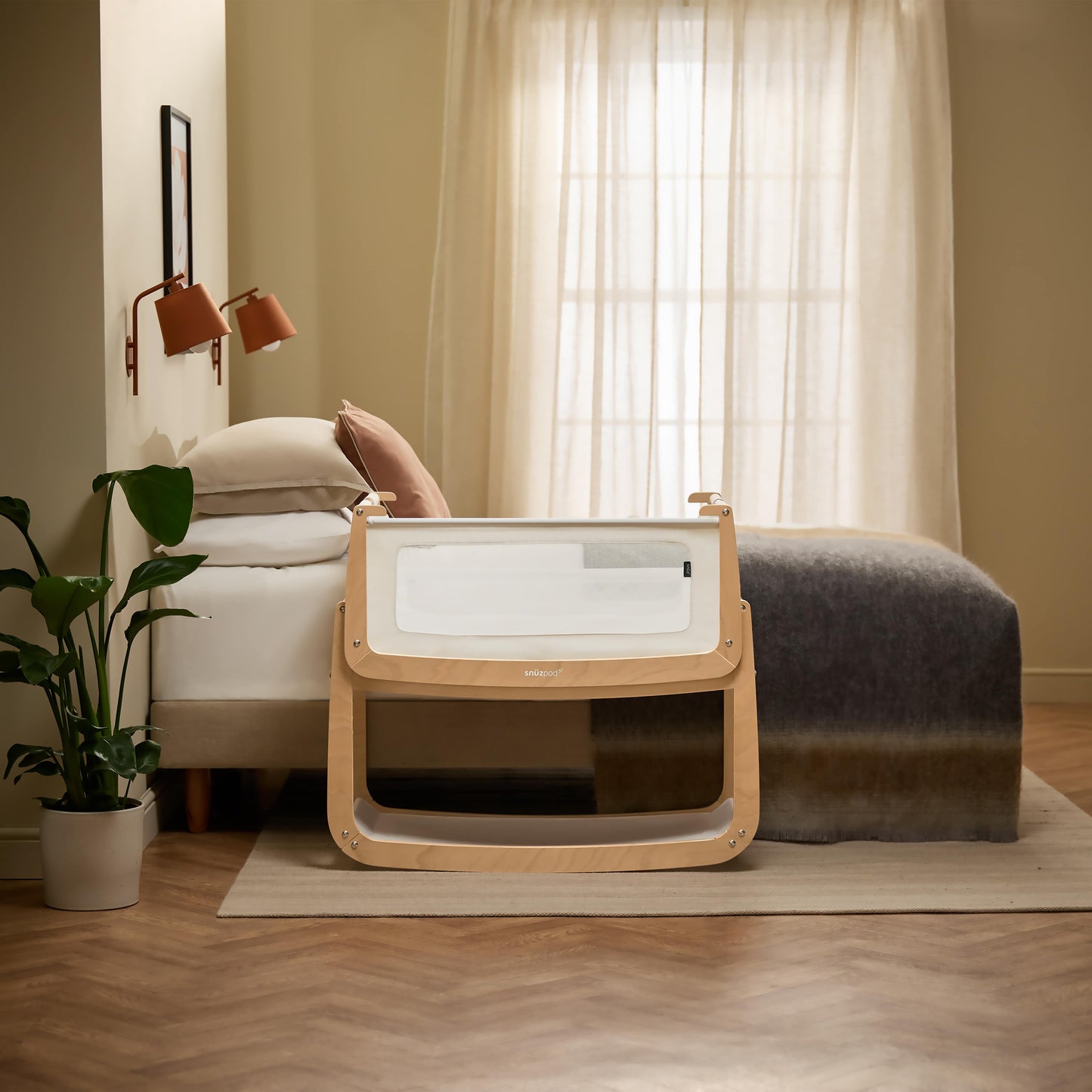 SnuzPod5 Bedside Bassinet Natural