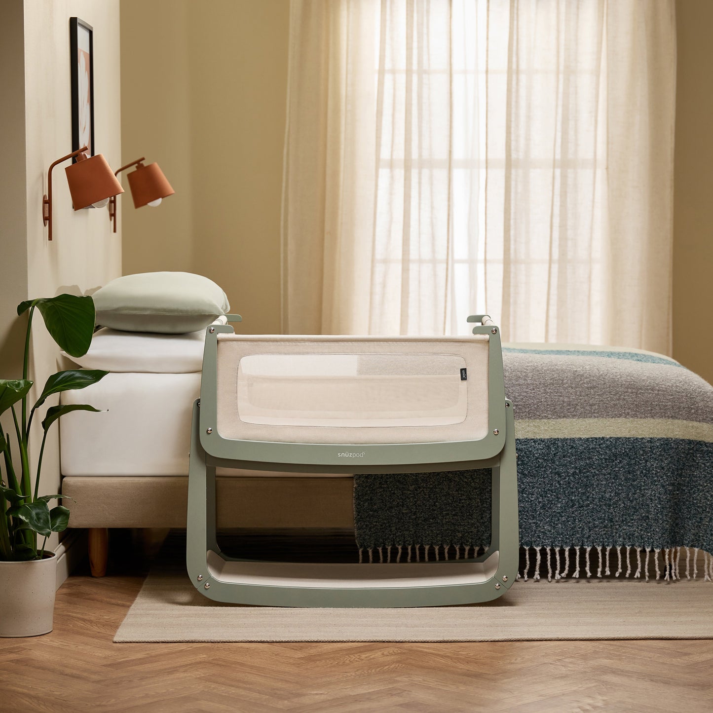 SNUZPOD5 BEDSIDE BASSINET
