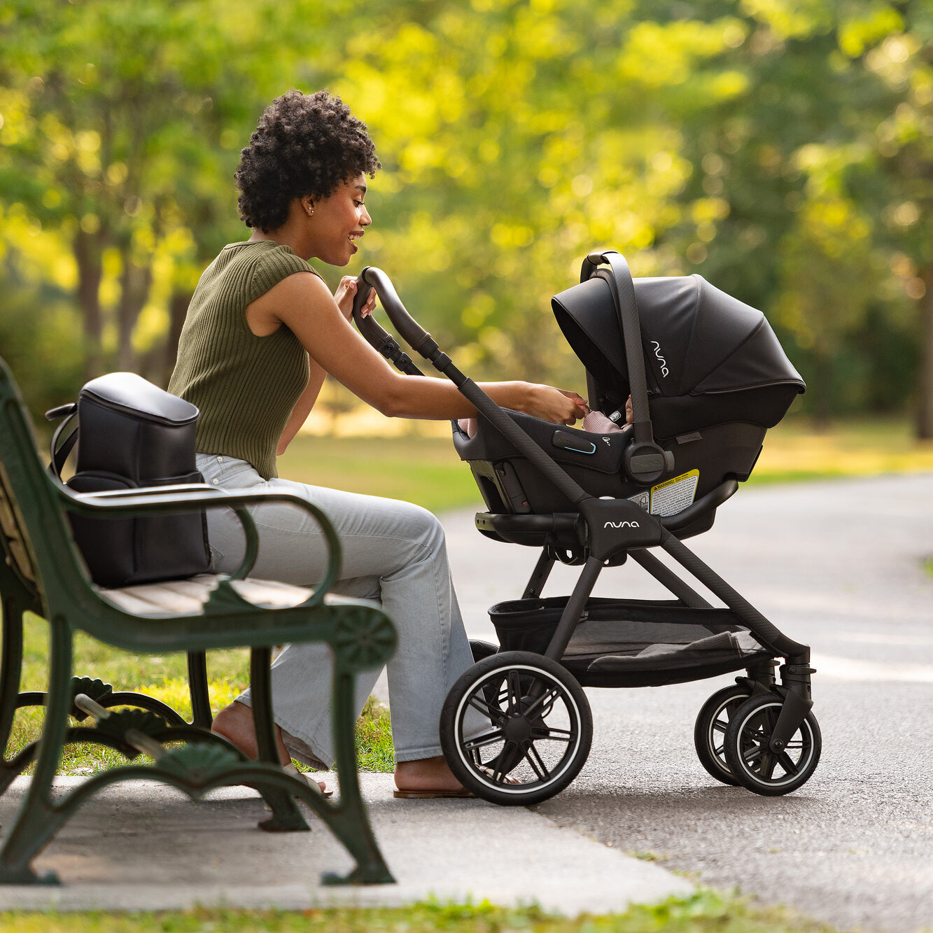 NUNA TRIV LX + PIPA URBN TRAVEL SYSTEM