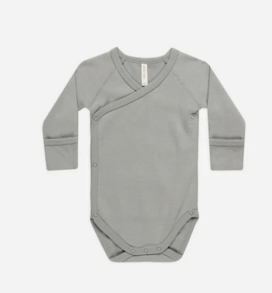QUINCY MAE SIDE SNAP BODYSUIT DUSTY BLUE