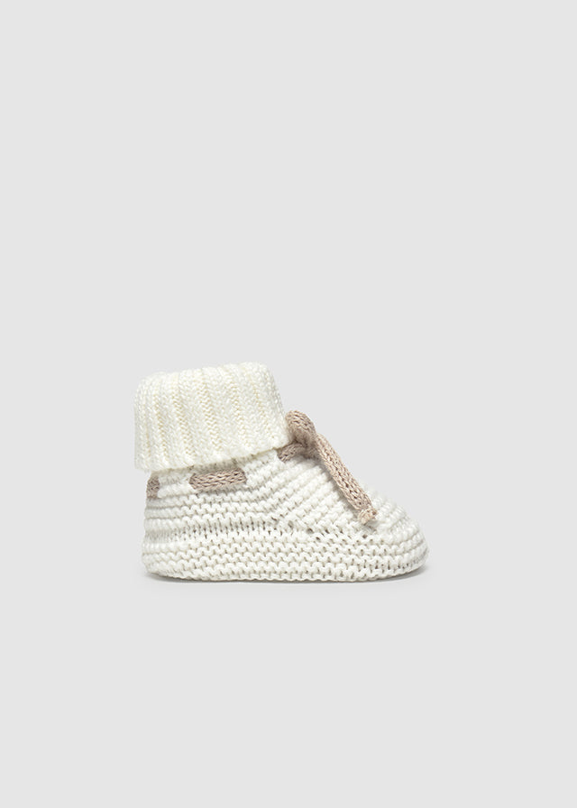 MAYORAL NEWBORN KNIT BOOTIES - ECRU