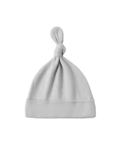 QUINCY MAE KNOTTED BABY HAT CLOUD