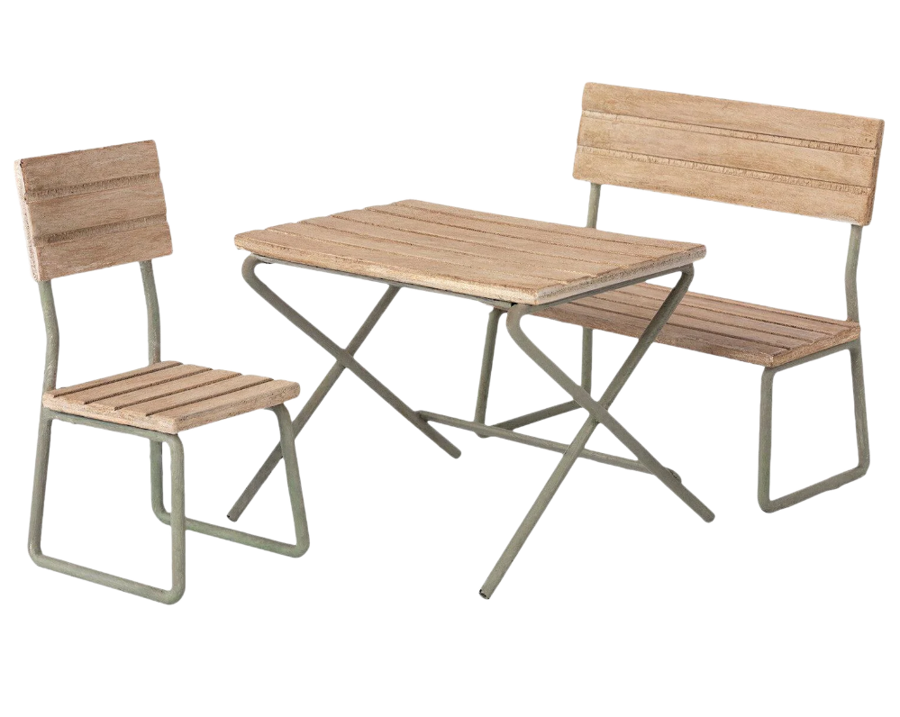 MAILEG MINIATURE GARDEN SET, TABLE WITH CHAIR AND BENCH