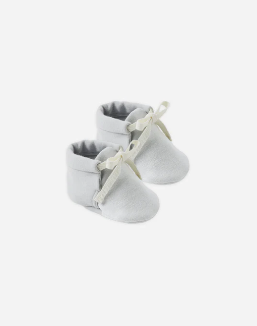QUINCY MAE BABY BOOTIES SKY