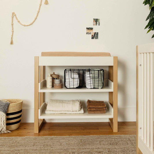NAMESAKE NANTUCKET CHANGING TABLE WARM WHITE/HONEY