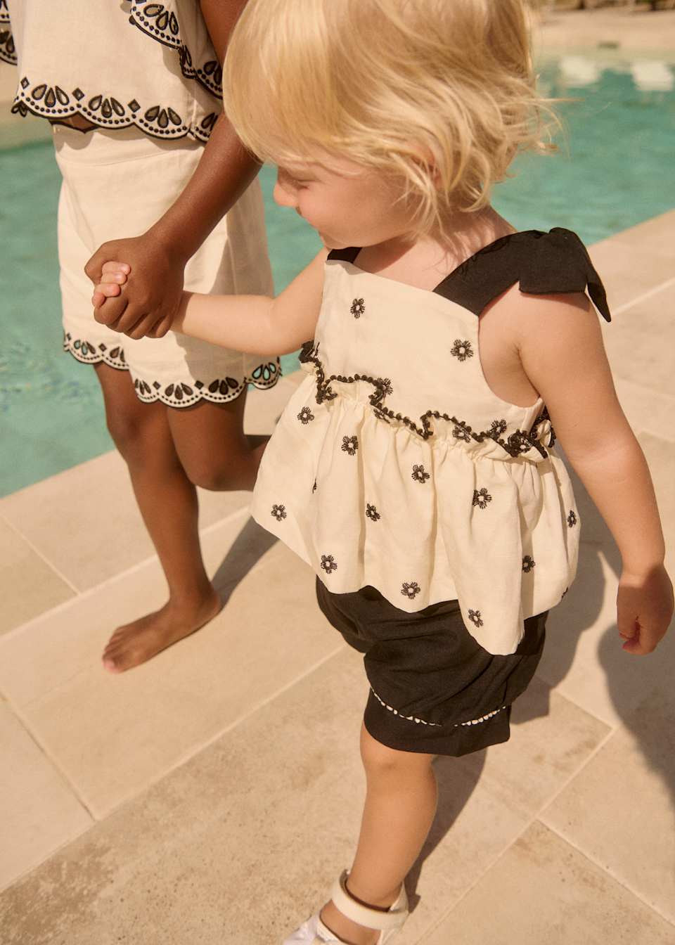 ABEL & LULA GIRL EMBROIDERED SET