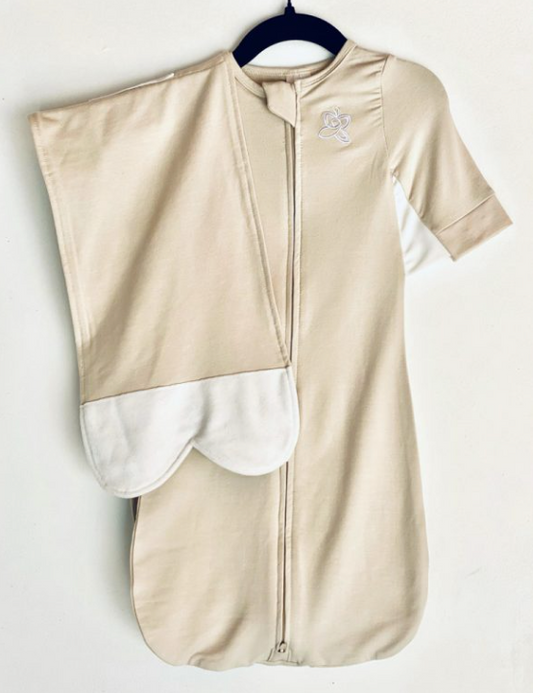 BUTTERFLY SWADDLE - COZY OAT