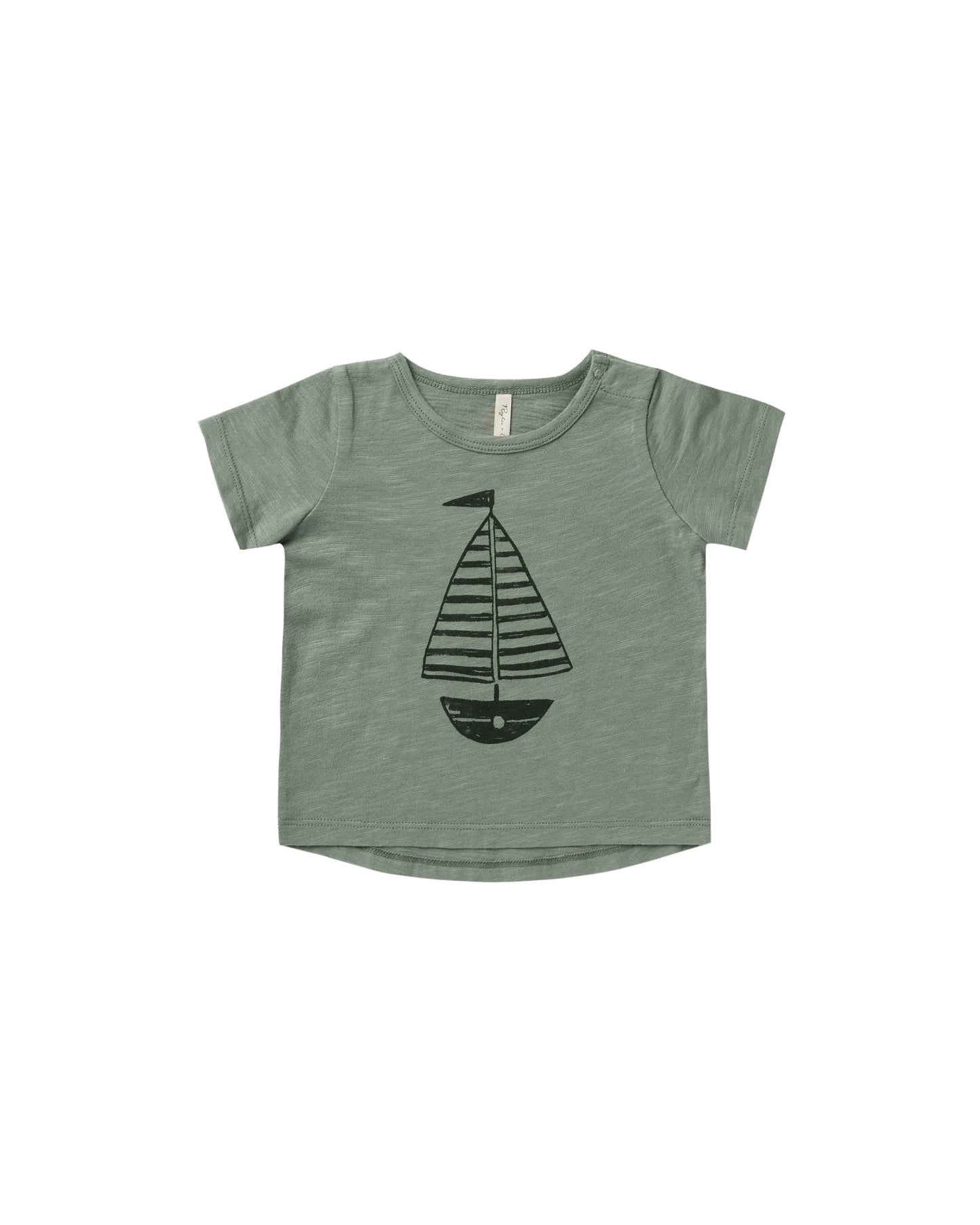 BASIC TEE- SAILBOAT