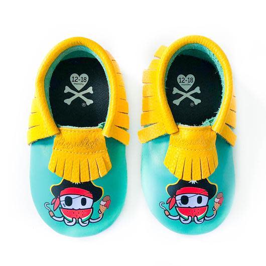MOC HAPPENS PIRATAKO MOCCASINS