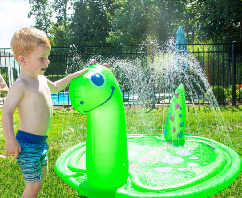 SPLASHY SPRINKLER - INFLATABLE DINOSAUR