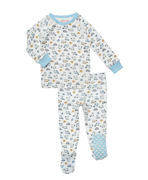 MAGNETIC ME SEALED WITH A KISS TWOTIE