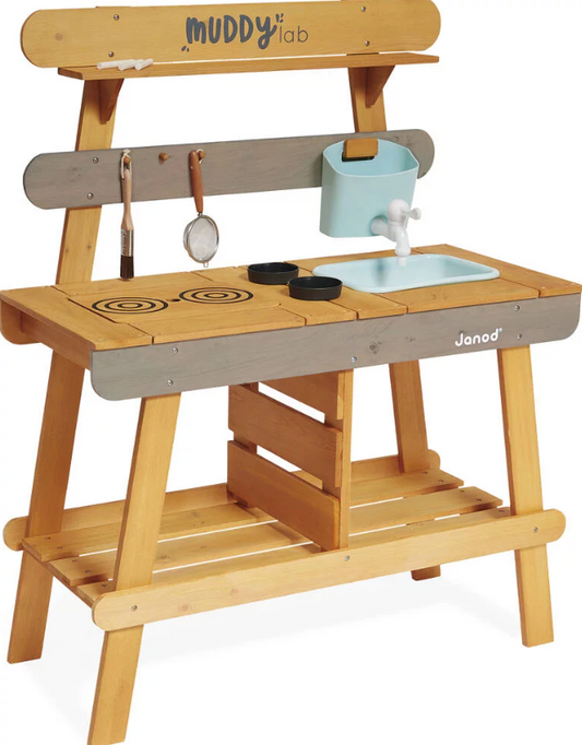 MUDDY LAB - OUTDOOR KITCHEN