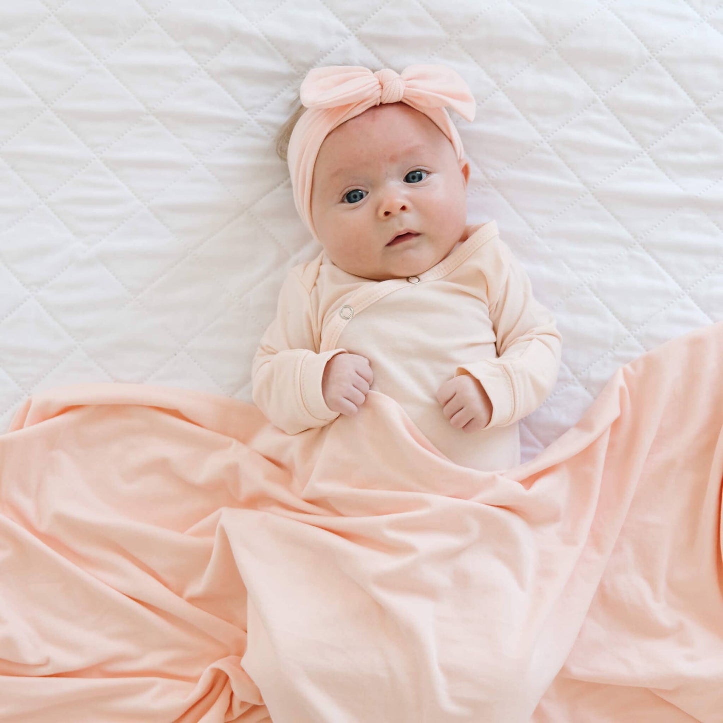 COPPER PEARL NEWBORN KNOTTED GOWN - BLUSH