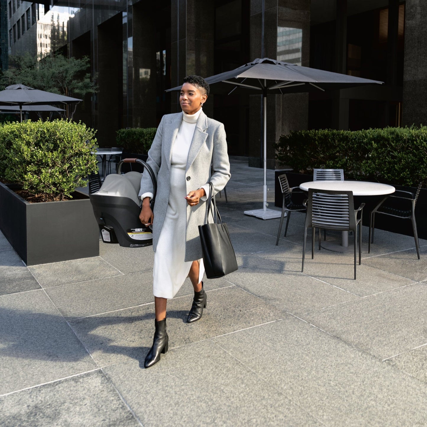 UPPABABY ARIA LIGHTWEIGHT CAR SEAT