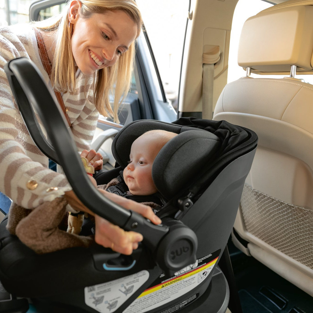 UPPABABY ARIA LIGHTWEIGHT CAR SEAT