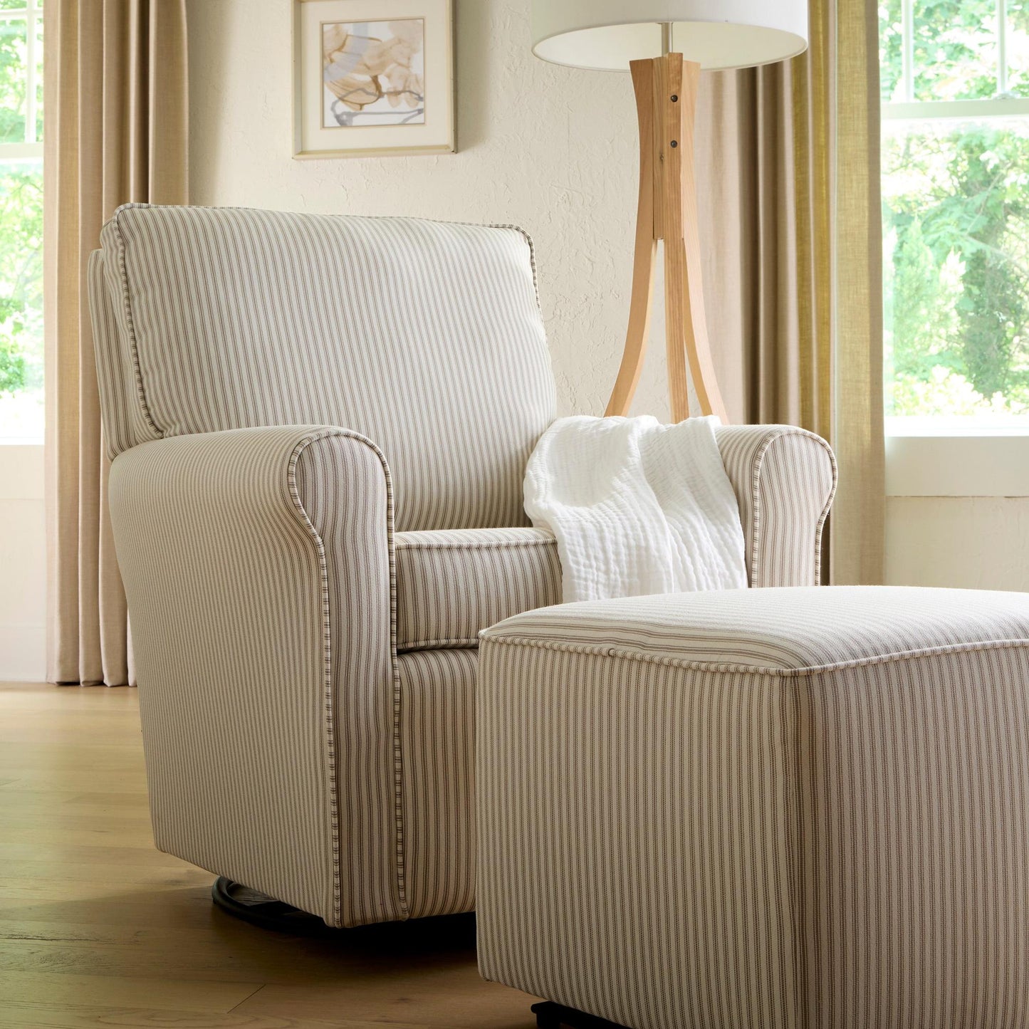 STORYTIME KACEY SWIVEL GLIDER