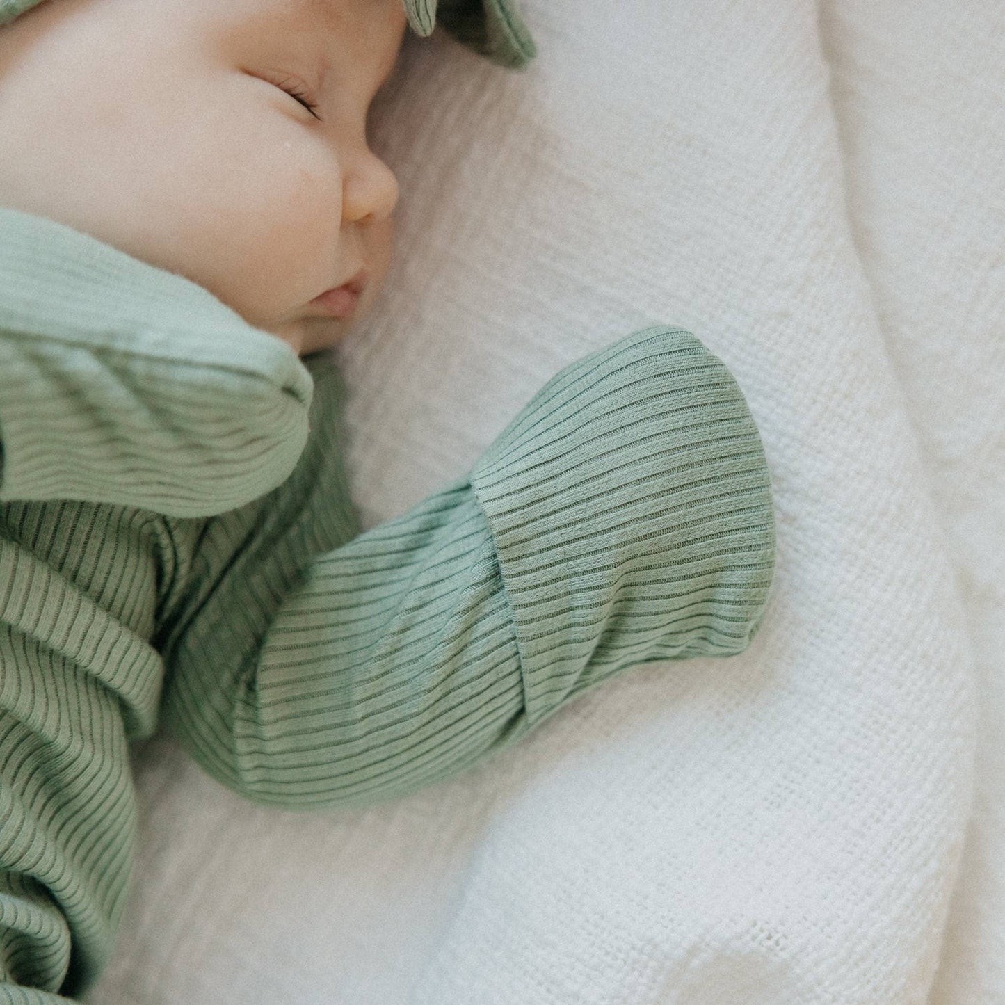 COPPER PEARL RIB KNIT NEWBORN KNOTTED GOWN - CLOVER