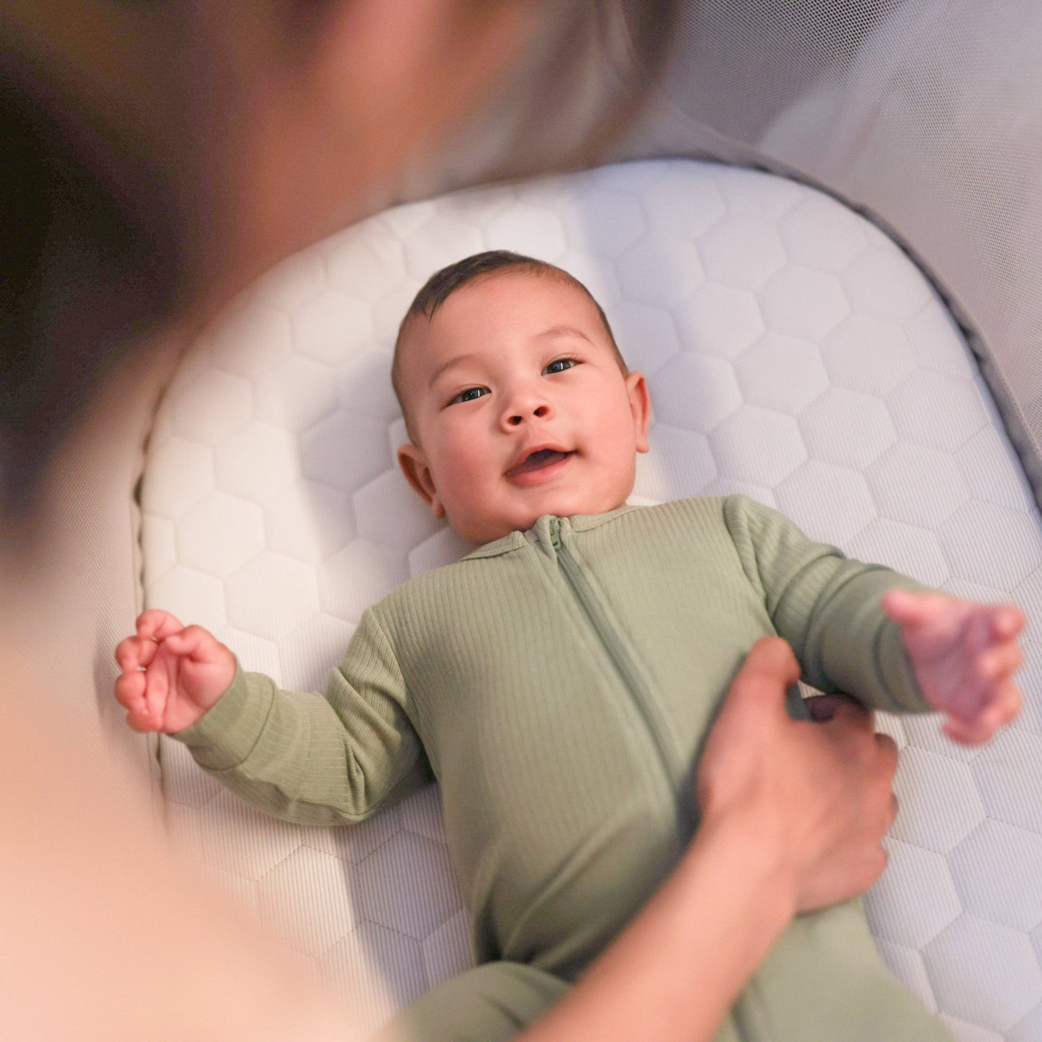 maxi-cosi bassinet safety Maxi Cosi Iora Bedside Bassinet Classic Truffle