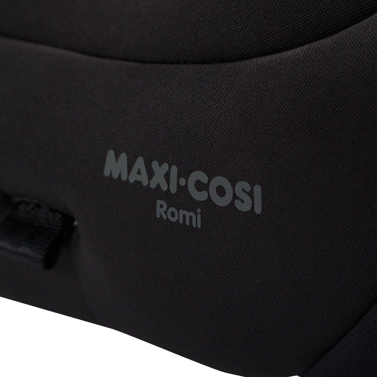 MAXI-COSI ROMI 2-IN-1 CONVERTIBLE CAR SEAT
