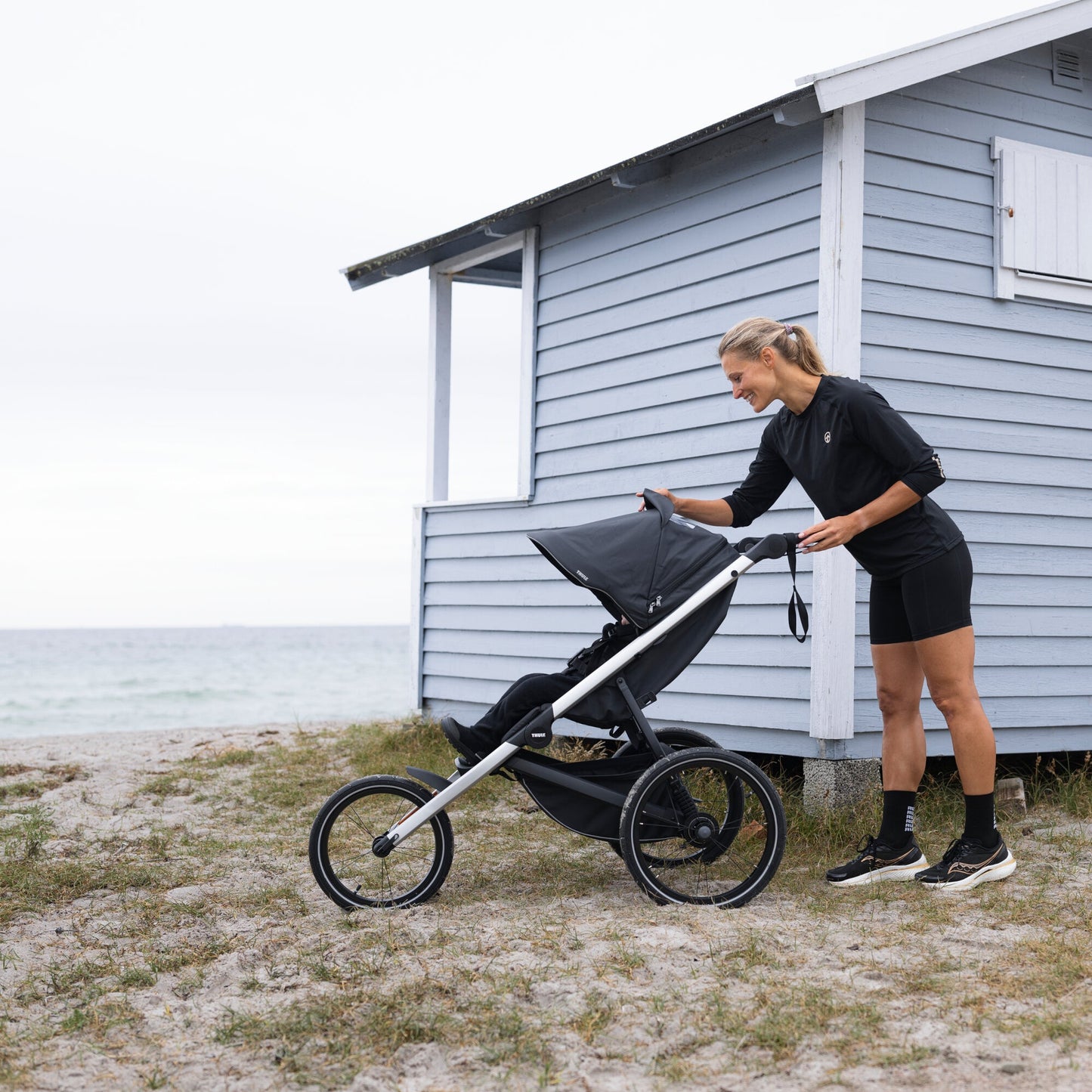 THULE GLIDE 3 JOGGING STROLLER