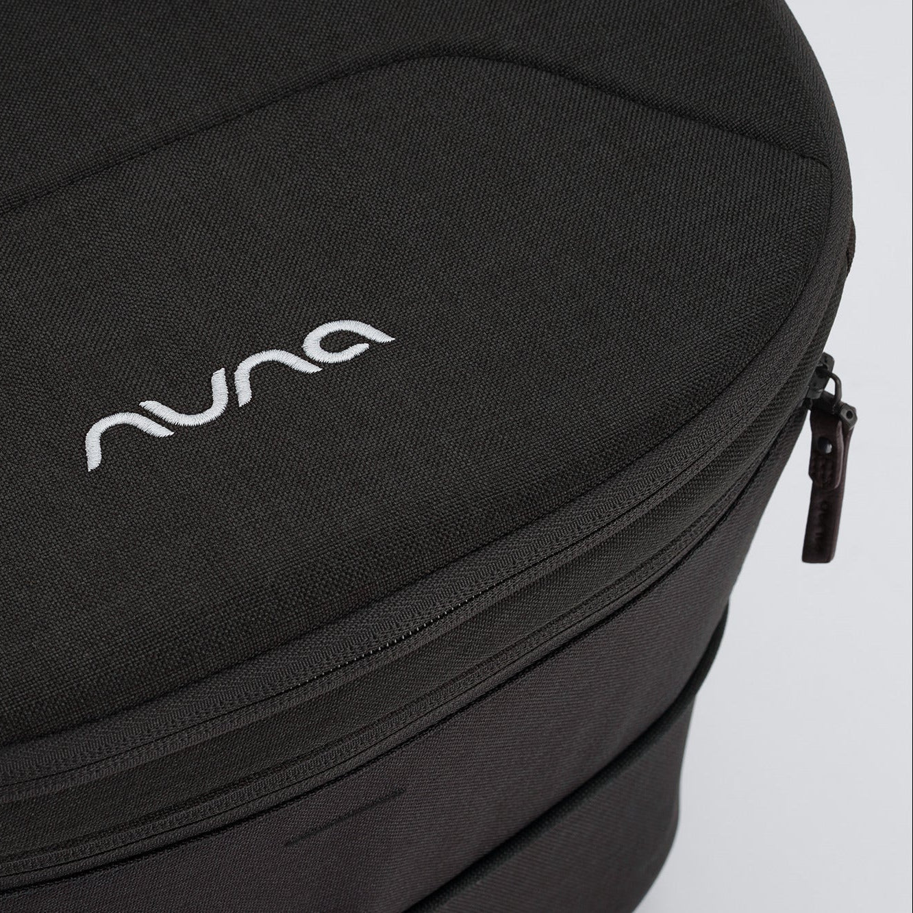 NUNA MIXX SERIES BASSINET + STAND