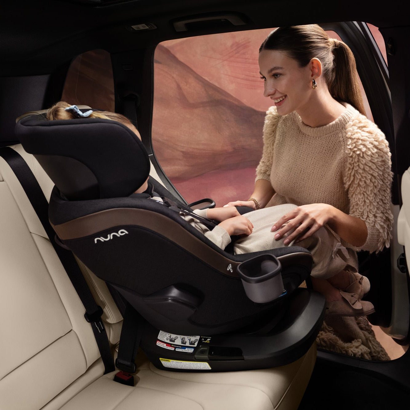 NUNA REVV MAXX CONVERTIBLE CAR SEAT | SHIPS IN MAY
