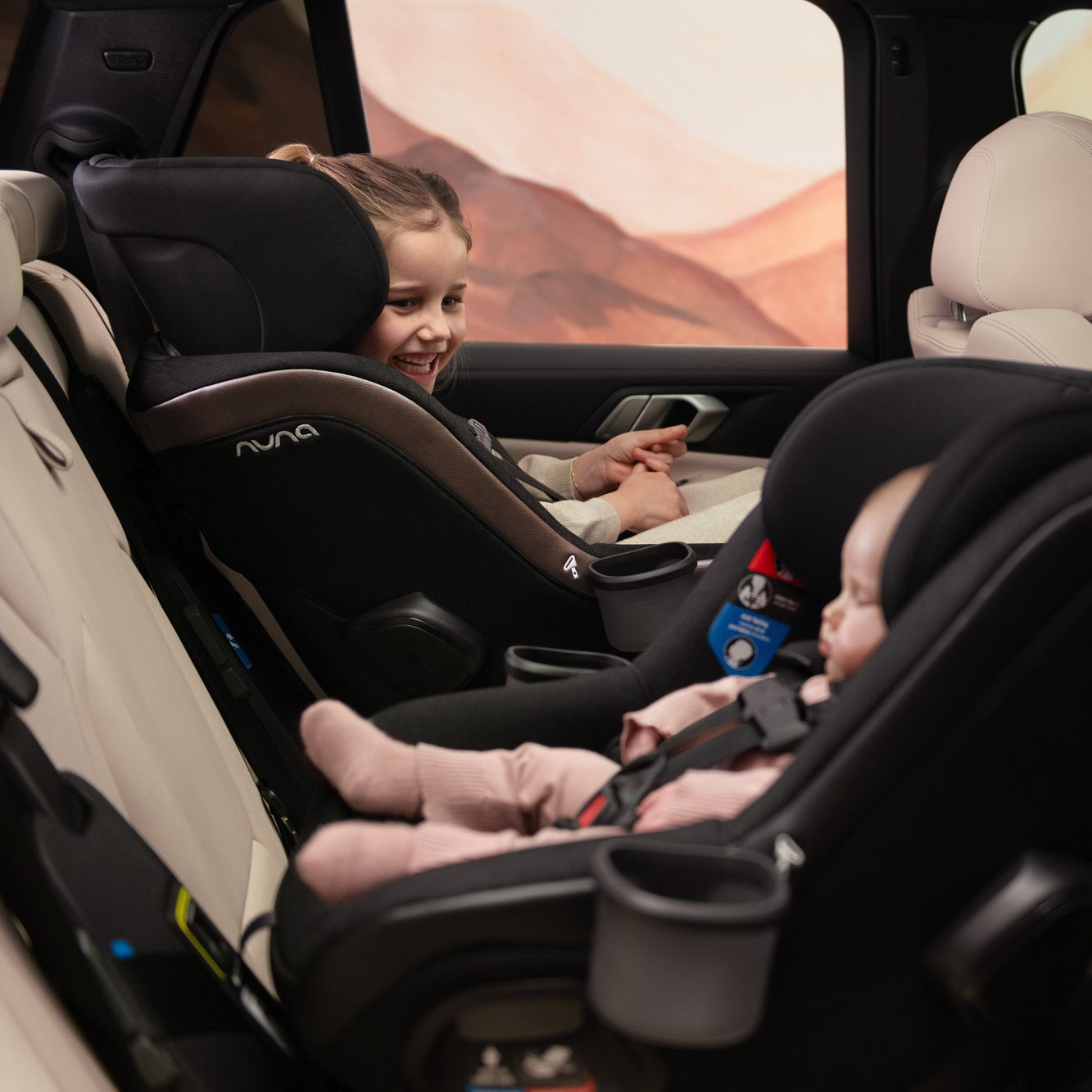 NUNA REVV MAXX CONVERTIBLE CAR SEAT | SHIPS IN MAY