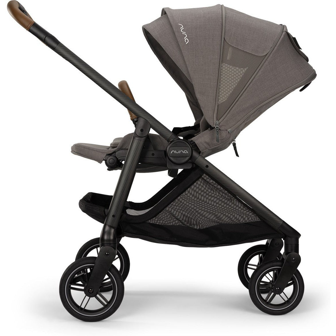 NUNA SWIV STROLLER