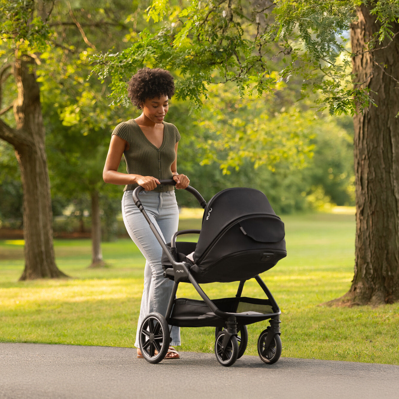 NUNA TRIV LX + PIPA URBN TRAVEL SYSTEM