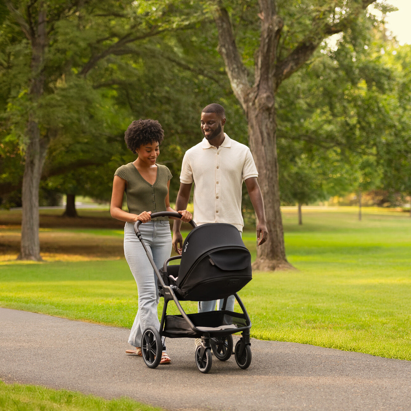 NUNA TRIV LX + PIPA URBN TRAVEL SYSTEM