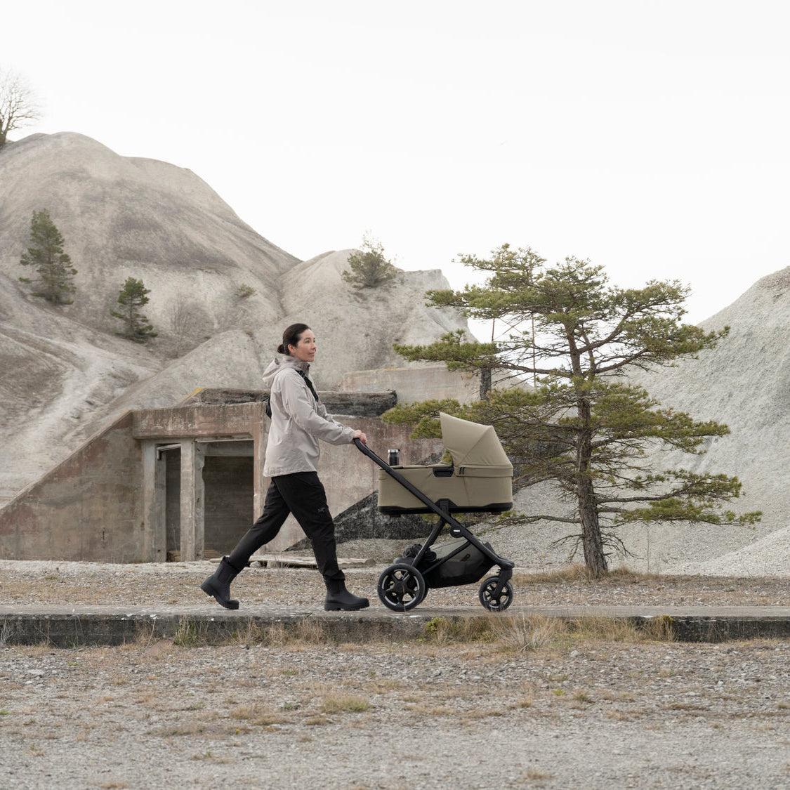 THULE CHARM STROLLER 2-IN-1