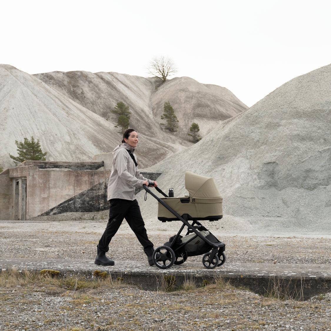 THULE CHARM STROLLER 2-IN-1