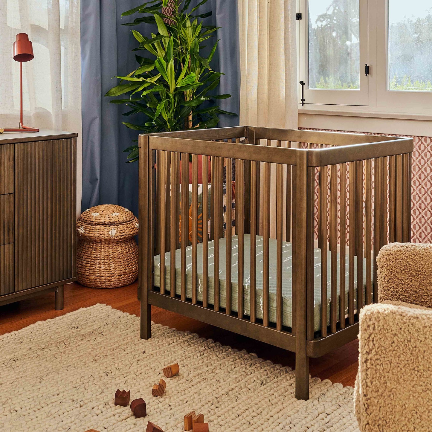 BABYLETTO POGO 8-IN-1 CONVERTIBLE CRIB WITH ALL-STAGES CONVERSION KITS
