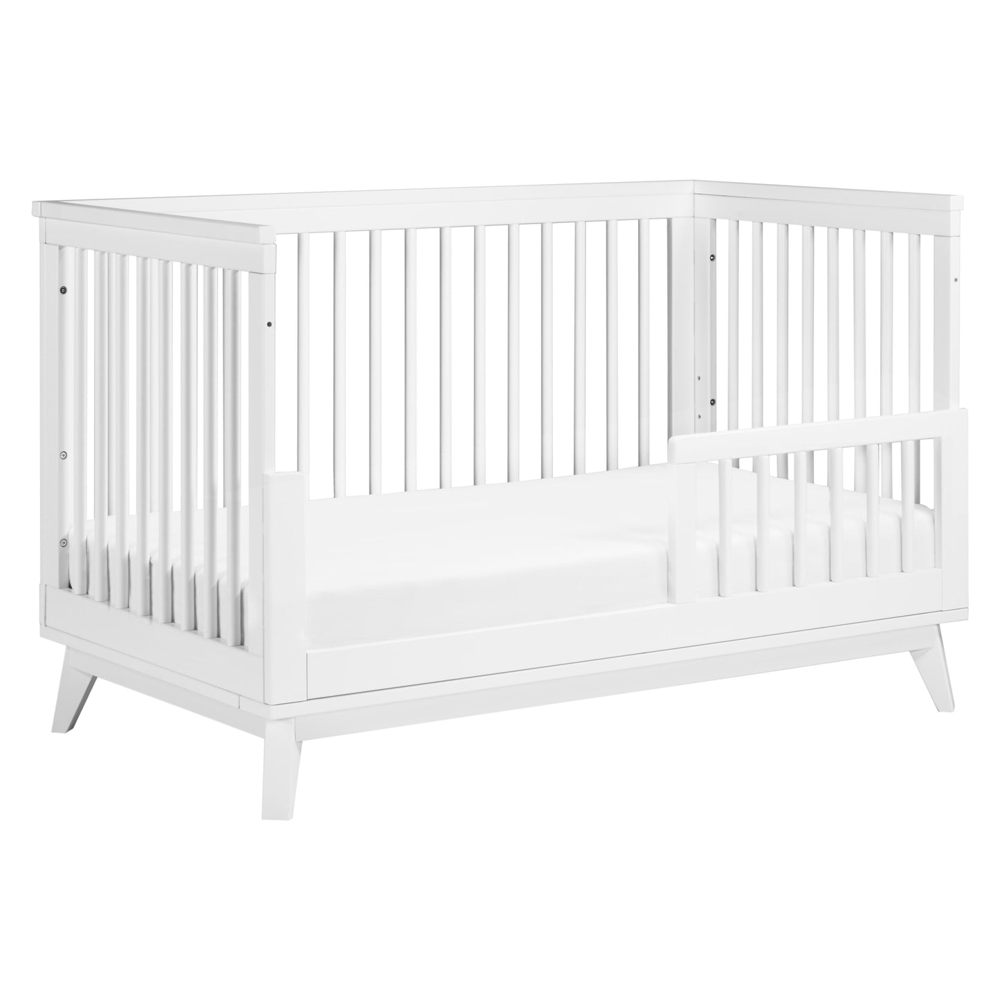 Scoot 3-in-1 Convertible Crib w/ToddlerBedConversion Kit in White/WashedNatural