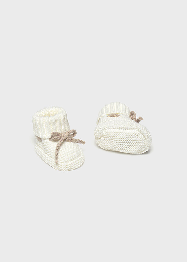 MAYORAL NEWBORN KNIT BOOTIES - ECRU