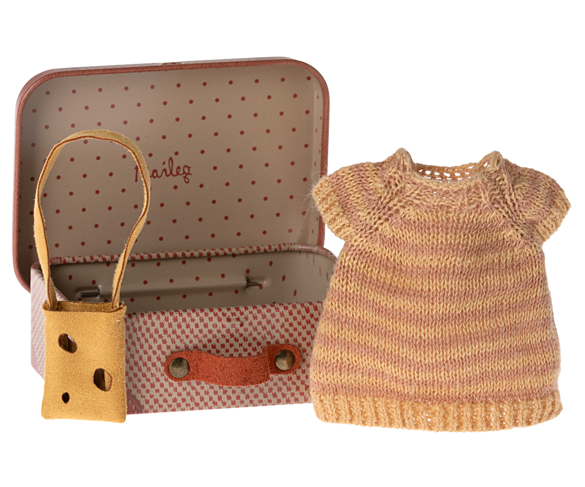 MAILEG KNITTED DRESS & BAG IN SUITCASE, MOUSE- BIG SISTER