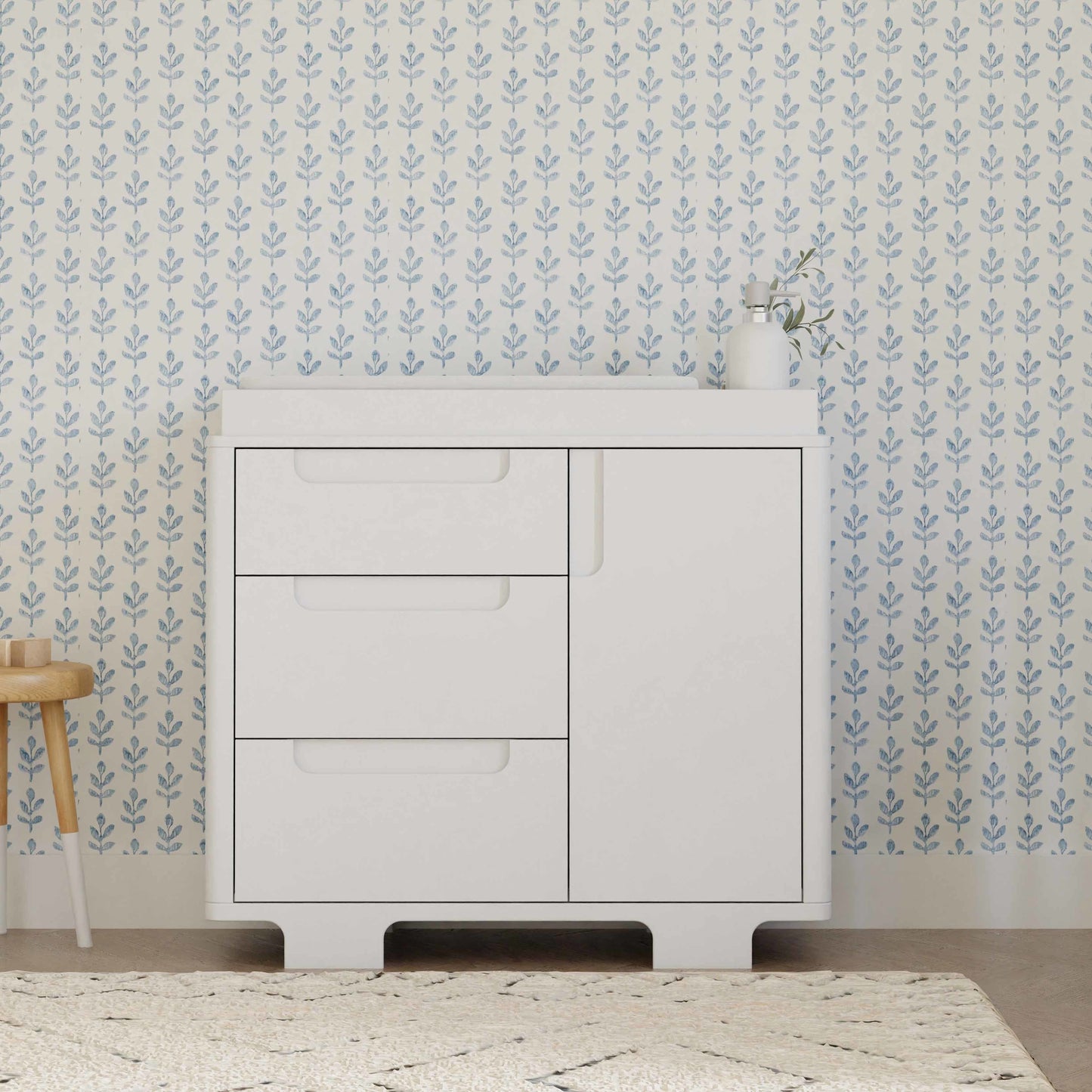 Yuzu 3-Drawer Changer Dresser in White/Natural