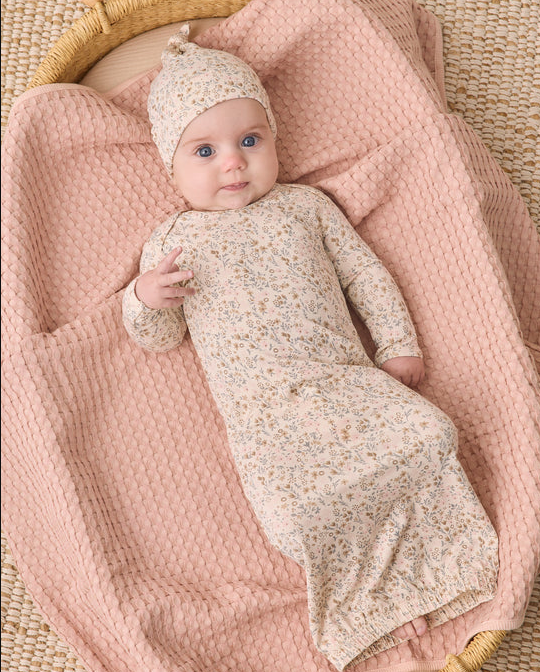 QUINCY MAE BAMBOO BABY GOWN + HAT SET BLOOM
