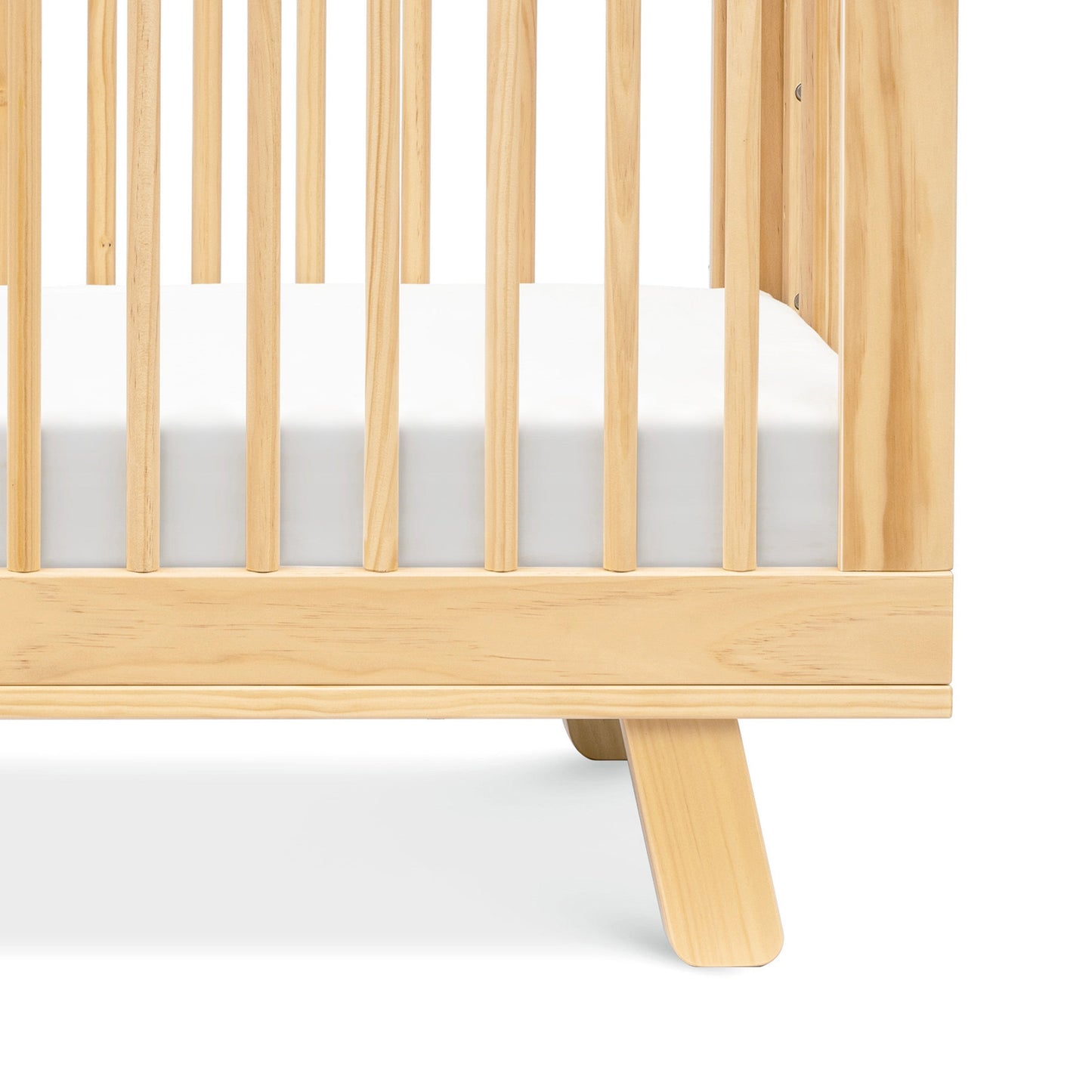 Hudson 3-in-1 Convertible Crib w/ToddlerBedConversionKit in White/Washed Natural