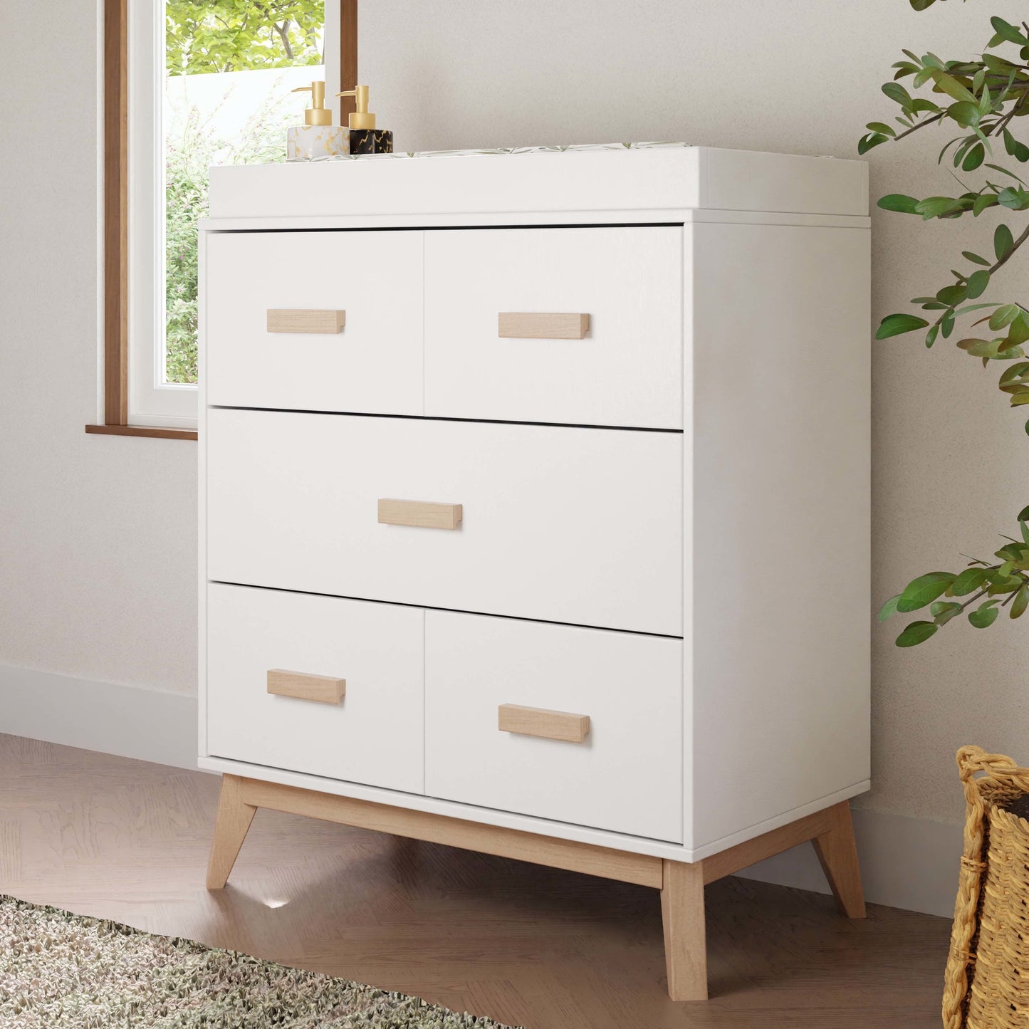 BABYLETTO SCOOT 3-DRAWER CHANGER DRESSER WITH REMOVABLE CHANGING TRAY