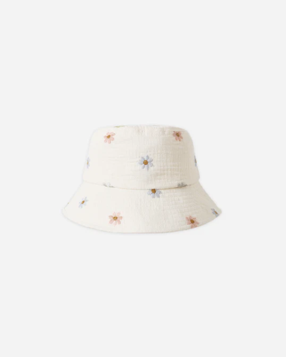 RYLEE + CRU BUCKET HAT - EMBROIDERED DAISIES