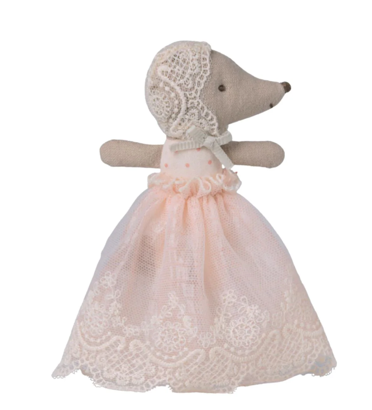 MAILEG BABY MOUSE IN GOWN - POWDER