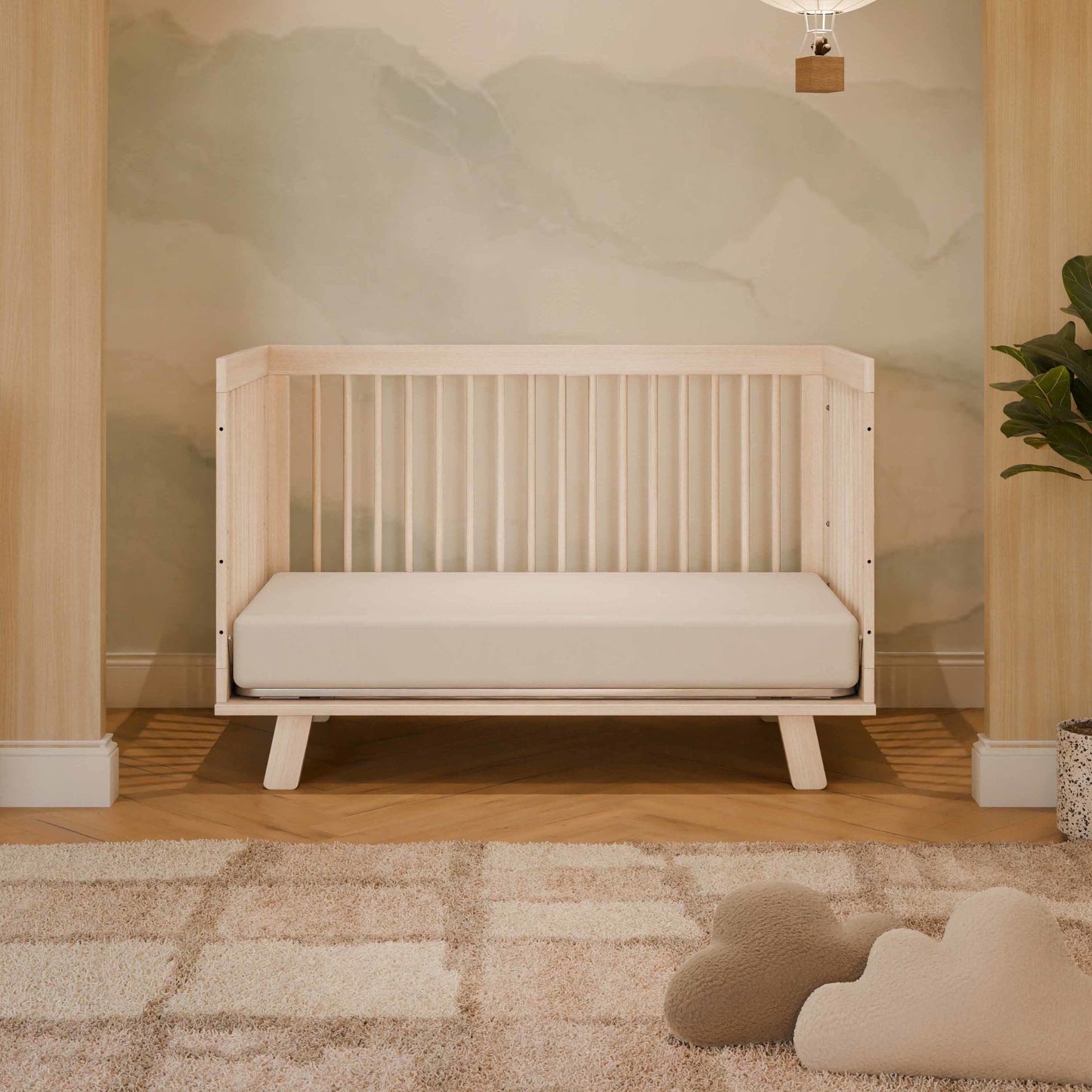 Hudson 3-in-1 Convertible Crib w/ToddlerBedConversionKit in White/Washed Natural