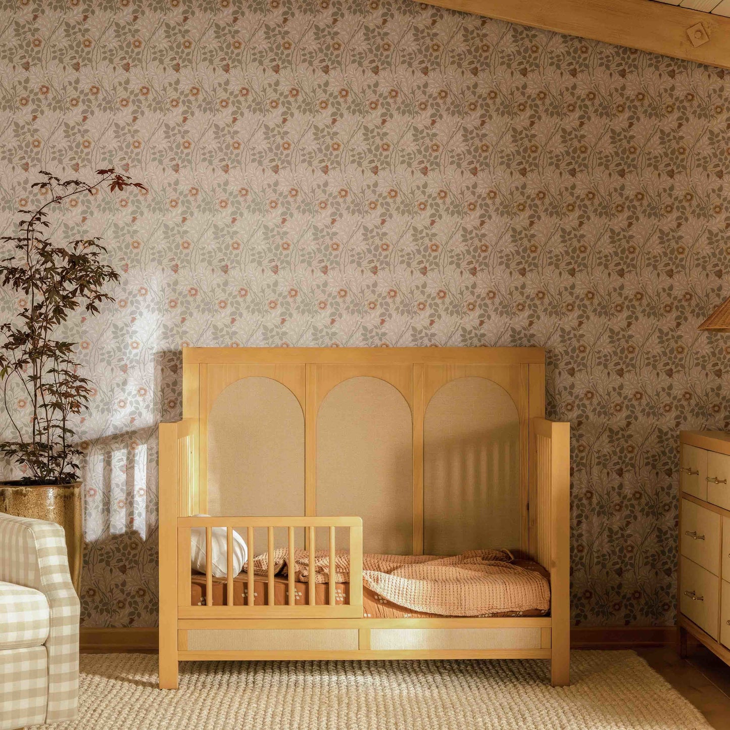 NAMESAKE ELOISE 4-IN-1 CONVERTIBLE CRIB