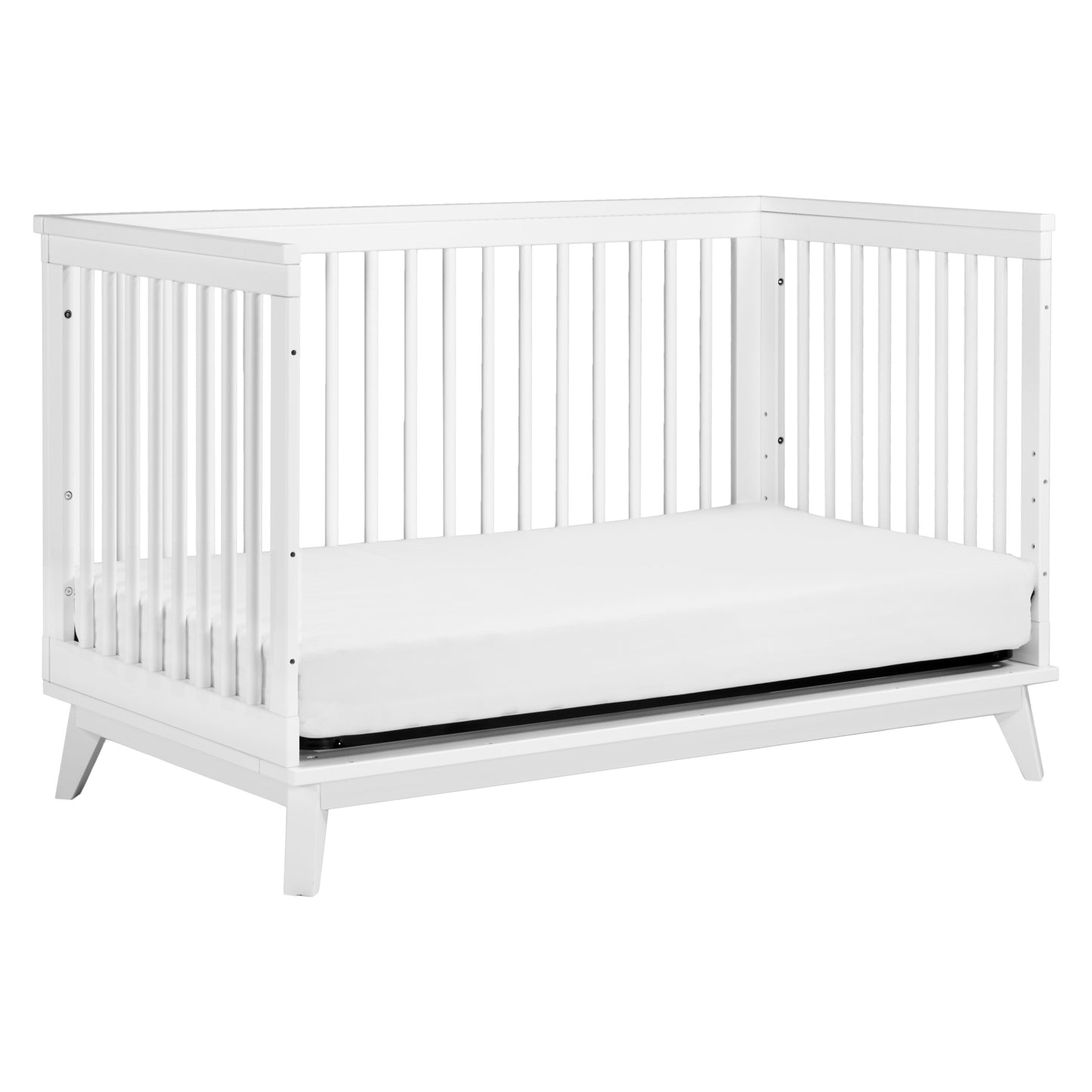 Scoot 3-in-1 Convertible Crib w/ToddlerBedConversion Kit in White/WashedNatural
