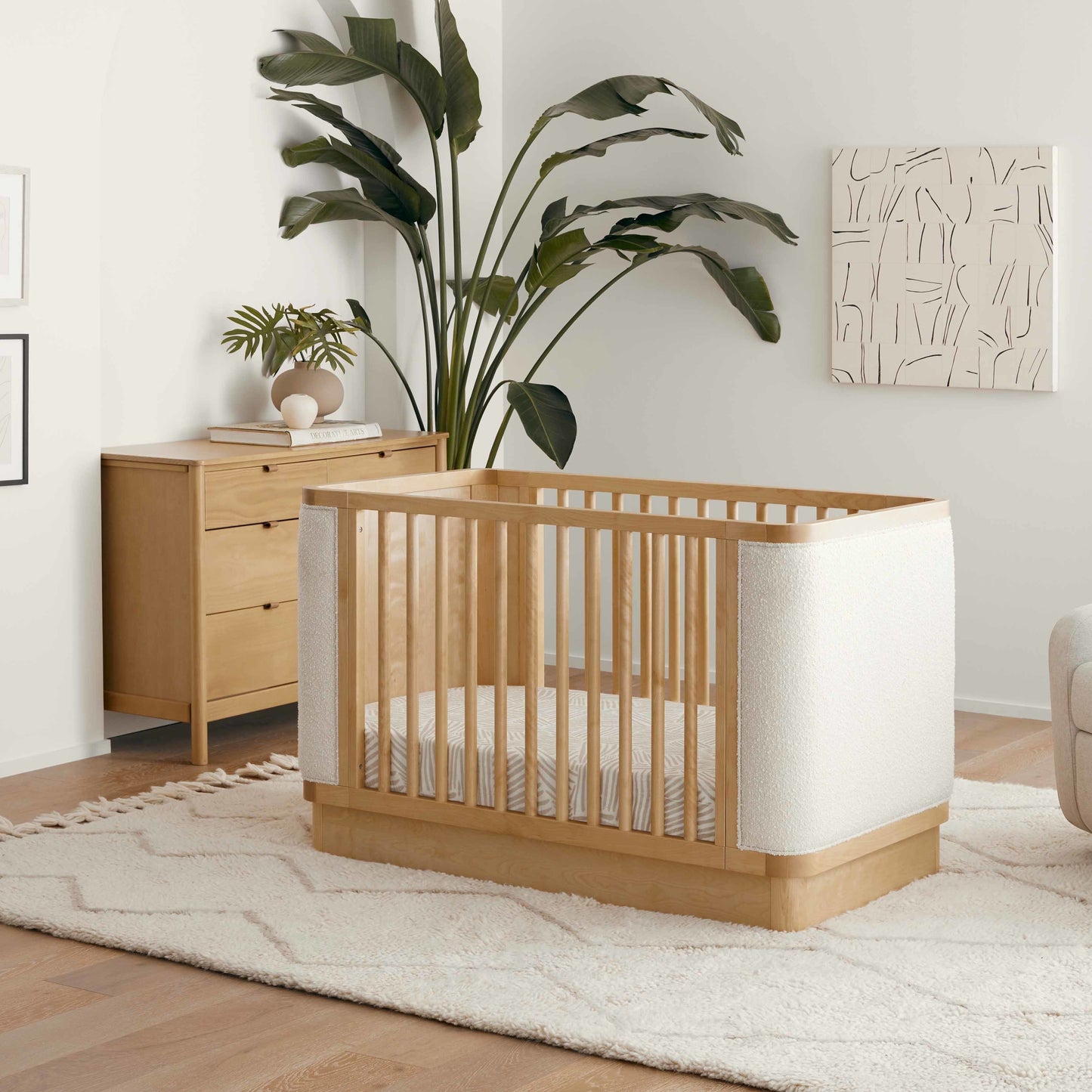 BABYLETTO BONDI BOUCLE 4-IN-1 CONVERTIBLE CRIB