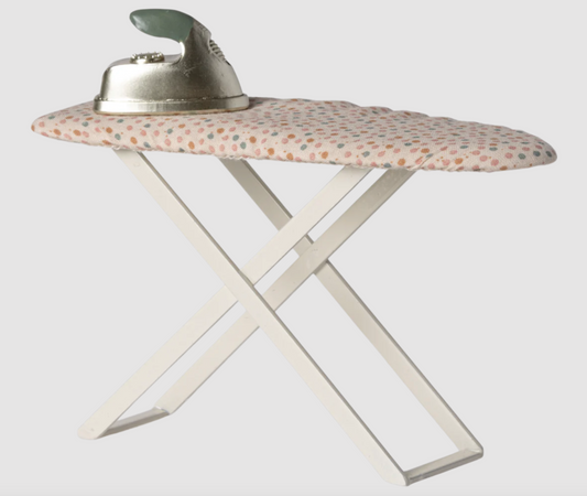 MAILEG IRON AND IRONING BOARD, MOUSE