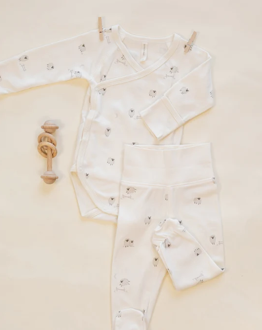 QUINCY MAE SIDE SNAP BODYSUIT + PANT SET SHEEP
